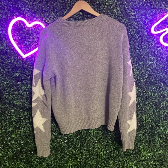 SHEIN Grey Star Sweater Size Small - Picture 2 of 3